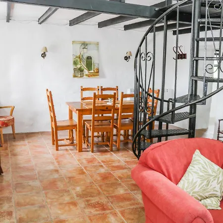 An Teach Ban Rossaveel